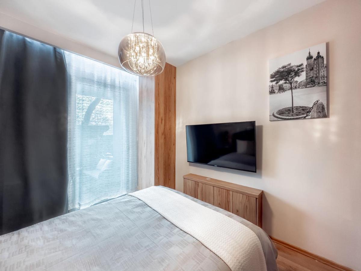 Apartament Z Duzym Tarasem W Centrum Krakowa Buitenkant foto