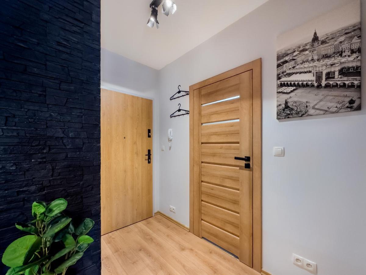 Apartament Z Duzym Tarasem W Centrum Krakowa Buitenkant foto