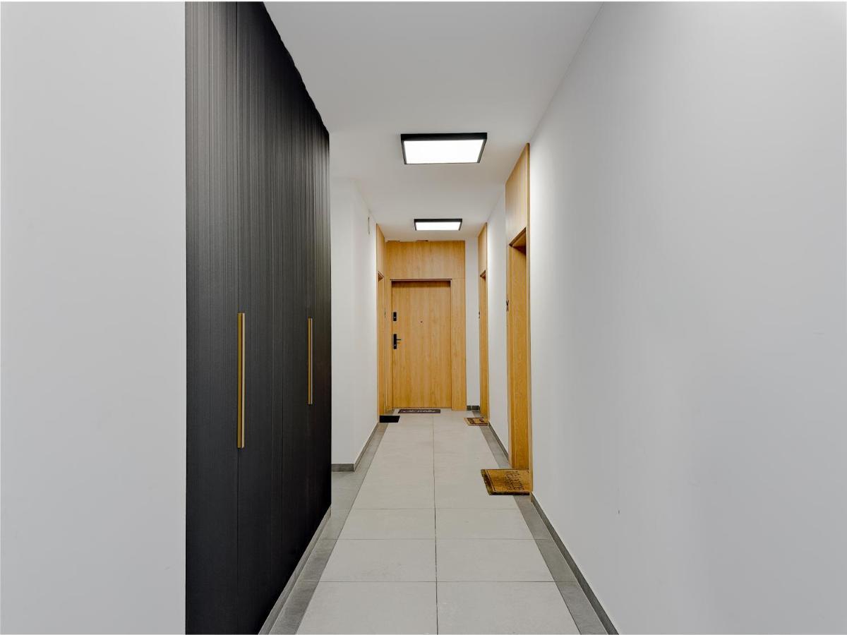 Apartament Z Duzym Tarasem W Centrum Krakowa Buitenkant foto