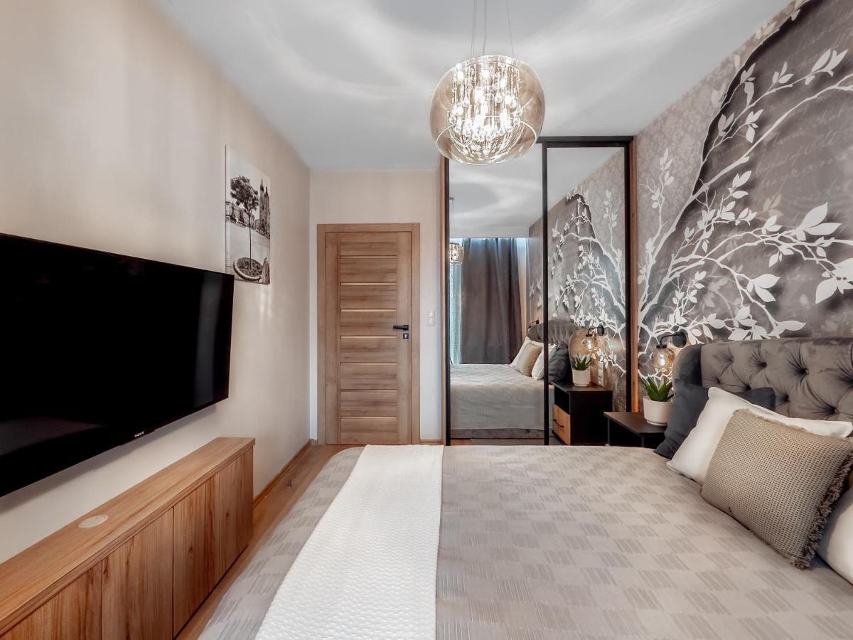 Apartament Z Duzym Tarasem W Centrum Krakowa Buitenkant foto